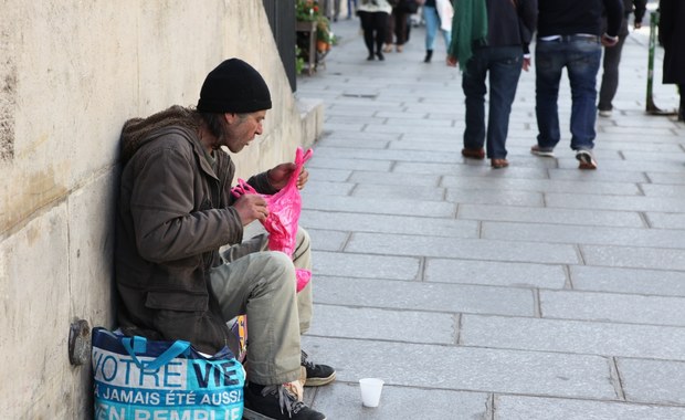 Paryż pozbywa się bezdomnych przed igrzyskami