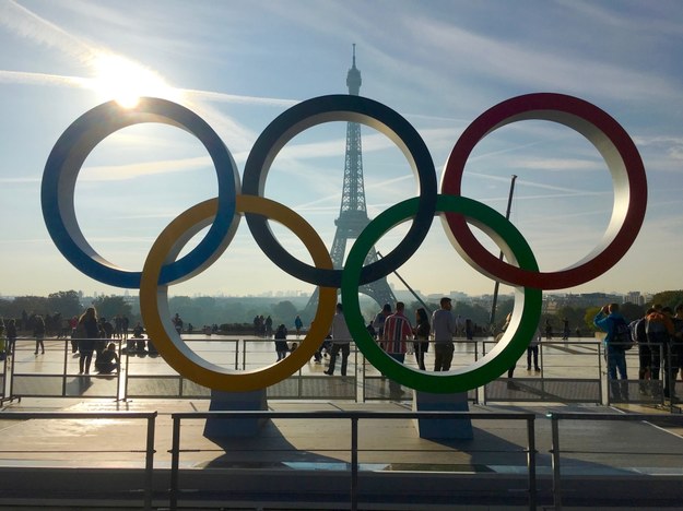 Paryż przed Igrzyskami Olimpijskimi /Shutterstock