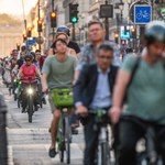 Paryż stawia na rowery. Jednoślady są wybierane częściej niż auta