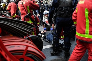 Paryż: Zrabowano szpitalny sprzęt. Wszczęto śledztwo 