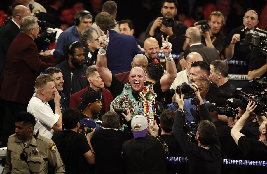 Pas mistrza WBC trafił do Taysona Fury'ego /ETIENNE LAURENT /PAP