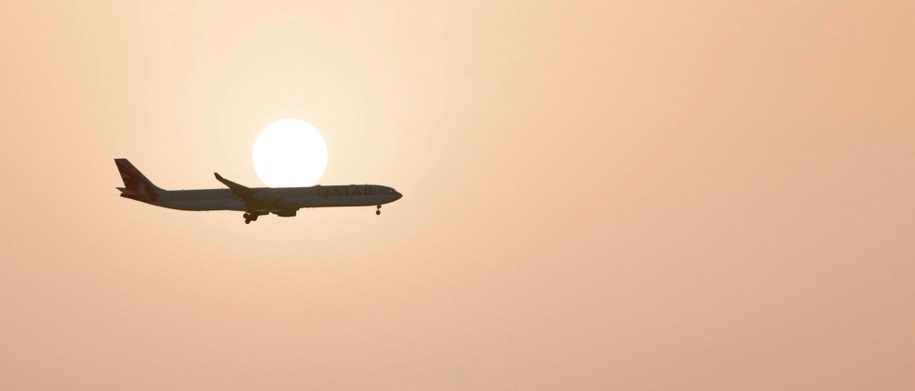 Pasażer lotu krajowego w Arabii Saudyjskiej został wyprowadzony z pokładu /FRANK RUMPENHORST /PAP/EPA