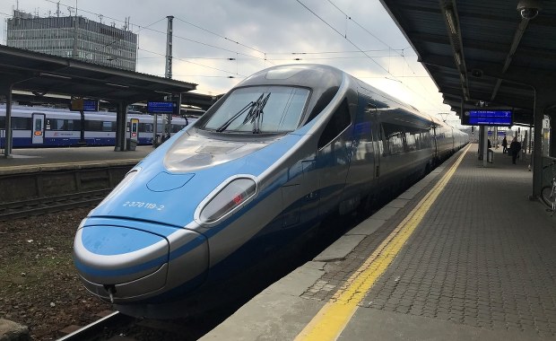 Pasażer wszczął alarm, zatrzymano pociąg. Podejrzenie koronawirusa 