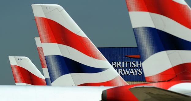 Pasażerowie British Airways będą musieli dopłacić do swoich dalekich lotów /AFP