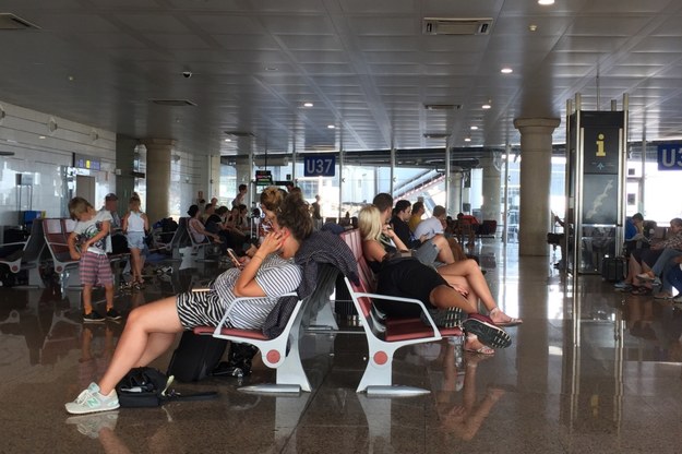 Pasażerowie czekają na powrót do Polski /Gorąca Linia RMF FM