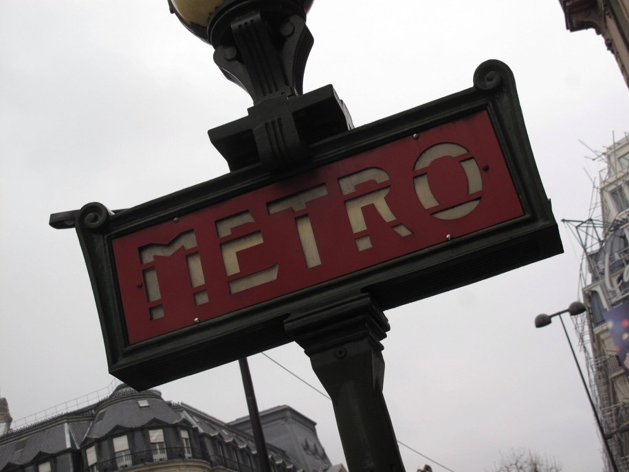 Pasażerowie metra zostali ewakuowani / 	Becker & Bredel    /PAP/EPA