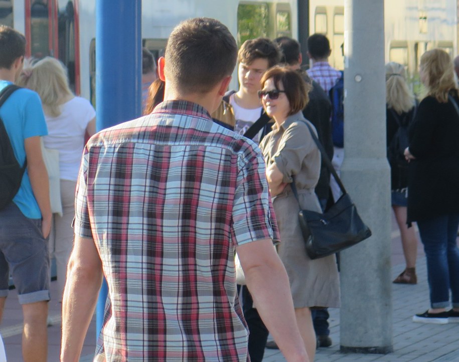 Pasażerowie narzekają na przepełnione pociągi /Jacek Skóra /RMF FM