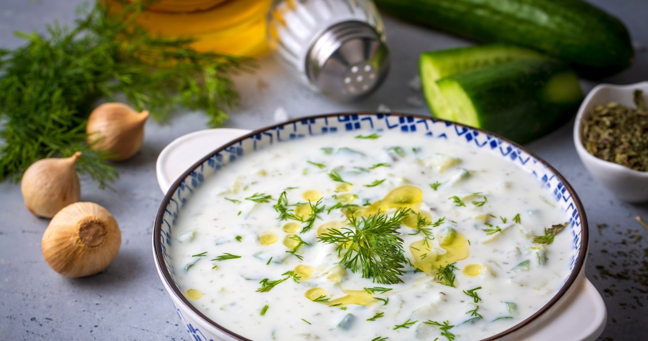 Pasta benedyktyńska to połączenie kremowego serka, ogórka i koperku /esindeniz /123RF/PICSEL