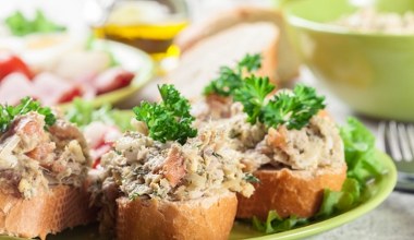 Pasta kanapkowa dla sercowców. Zawiera zdrowe tłuszcze i dużo błonnika