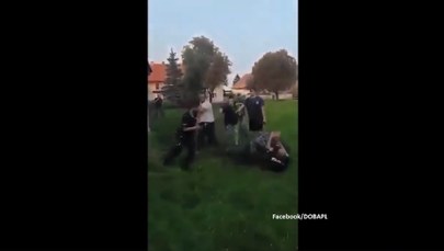 Pastuchów: Brutalna bójka pijanej rodziny z policjantami. Agresorom grozi 10 lat więzienia