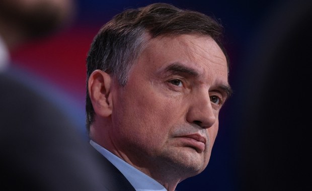 Paszport dyplomatyczny Zbigniewa Ziobry unieważniony