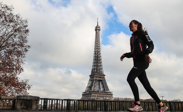 Paszport sanitarny traci ważność bez trzeciej dawki. Restrykcje we Francji