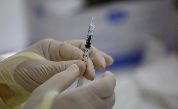 "Paszporty szczepień". Kolejne uzgodnienia UE