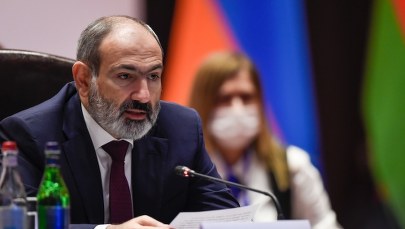 Paszynian: Azerbejdżan gromadzi wojska na granicy z Armenią