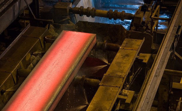 Pat ws. huty ArcelorMittal. Trwa odsyłanie z resortu do resortu 