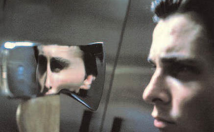 Patric Bateman (Christian Bale) w filmie American Psycho, reż. Mary Harron, 2000 r. /Encyklopedia Internautica