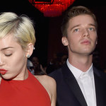 Patrick Schwarzenegger: Fani Miley Cyrus grożą mu śmiercią!