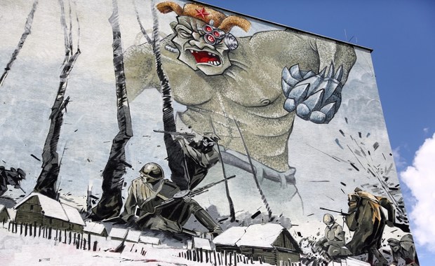 Patriotyczne murale na krakowskich Azorach