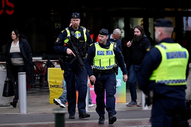 Patrol policji w Sztokholmie /JOHAN NILSSON/TT /East News