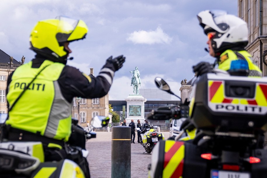Patrole motocyklowe policji duńskiej i norweskiej /EPA/Sebastian Elias Uth /PAP/EPA