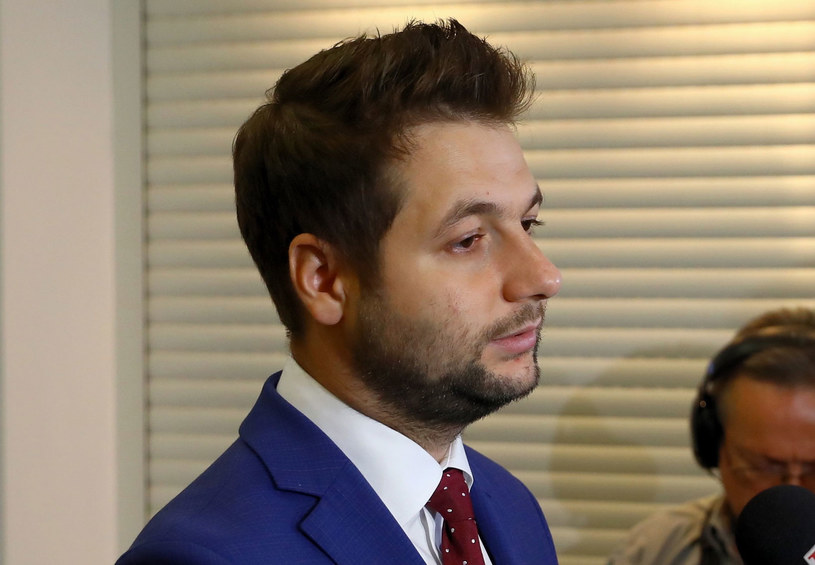Patryk Jaki przedstawił program "Bezpieczna Warszawa" /	Rafał Guz   /PAP