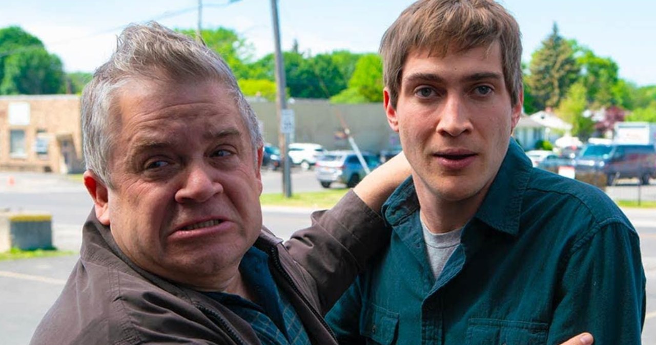 Patton Oswalt i James Morosini w filmie "I Love My Dad" /materiały prasowe