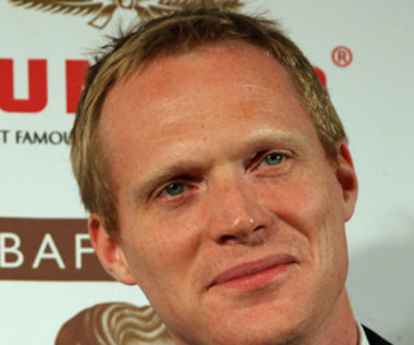 Paul Bettany wśród pszczół