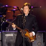 Paul McCartney z pocałunkiem