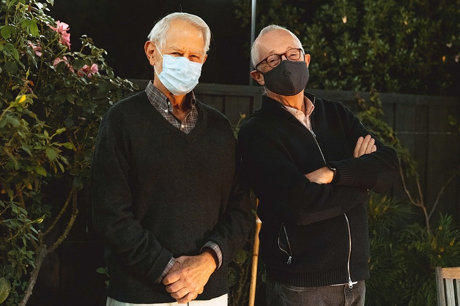 Paul R. Milgrom i Robert B. Wilson na wspólnym zdjęciu /ANDREW BRODHEAD / STANFORD /PAP/EPA