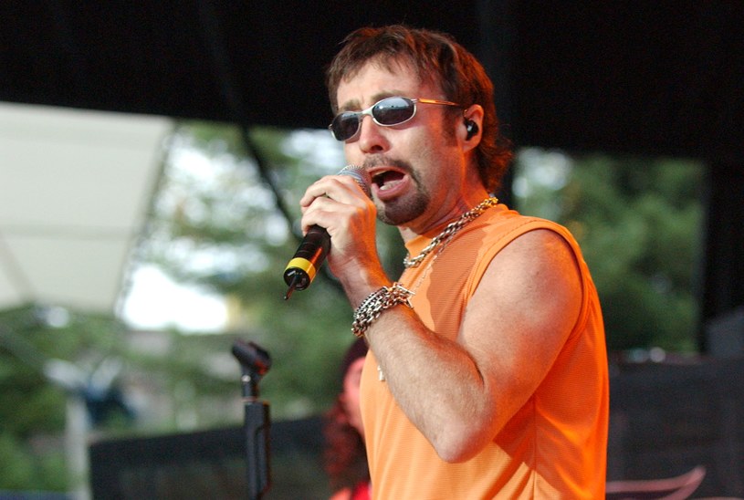 Paul Rodgers w 2003 roku /Jason Kempin/Getty Images /Getty Images