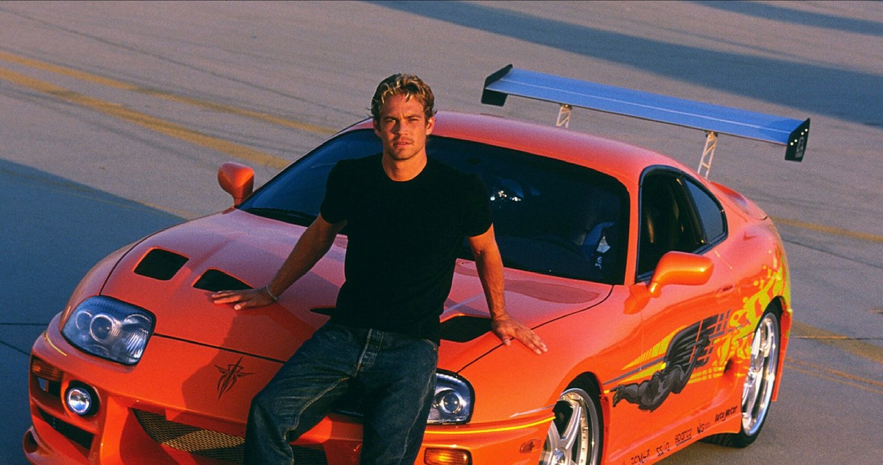 Paul Walker w serii "Szybcy i wściekli" /Mary Evans/All Film Archive/Universal/East News /East News