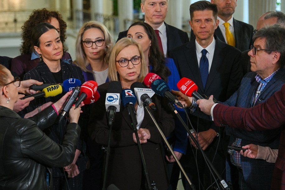 Paulina Hennig-Kloska oraz Aleksandra Leo, Żaneta Cwalina-Śliwowska, Ewa Szymanowska, Marcin Skonieczka i Ryszard Petru /Marcin Obara /PAP