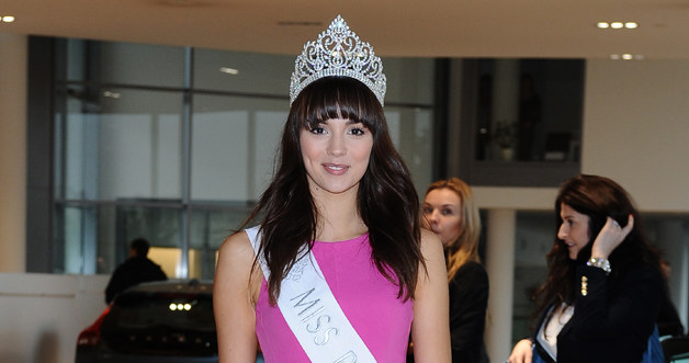 Paulina Krupińska - ma 178 cm wzrostu, a jej wymiary to 86-63-91 /Andras Szilagyi /MWMedia