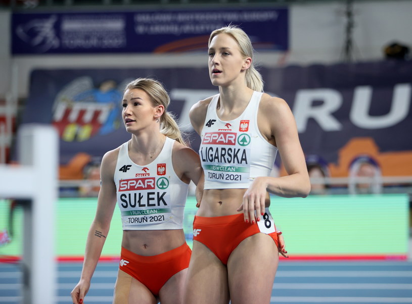 Paulina Ligarska i Adrianna Sułek / 	Leszek Szymański    /PAP