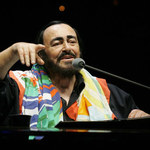 Pavarotti skreślił żonę