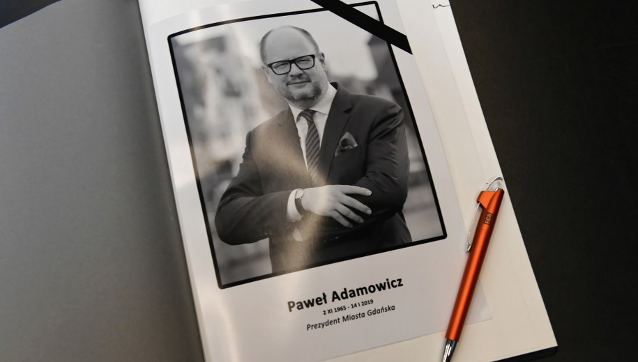 Paweł Adamowicz miał 53 lata. / 	Adam Warżawa    /PAP