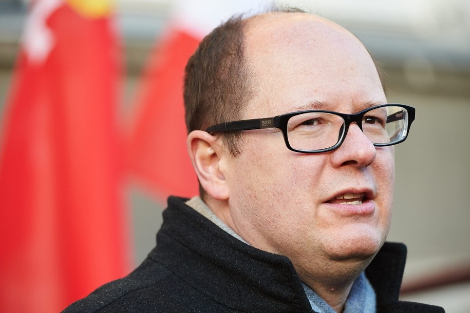 Paweł Adamowicz po raz kolejny został prezydentem Gdańska /Adam Warżawa;  /PAP