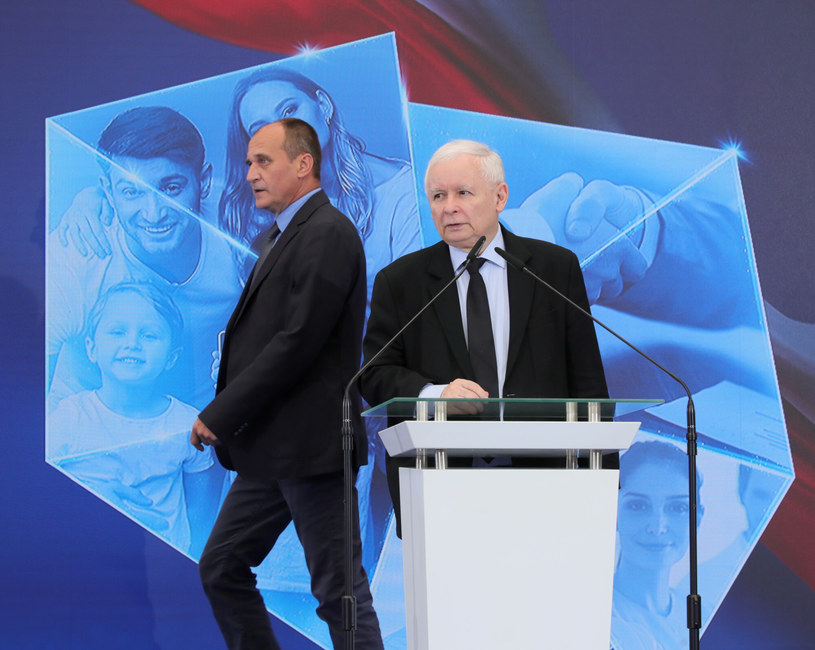 Paweł Kukiz i Jarosław Kaczyński /Piotr Molecki/East News /East News