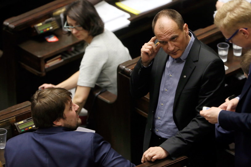 Paweł Kukiz w trakcie posiedzenia Sejmu /Tomasz Gzell /PAP