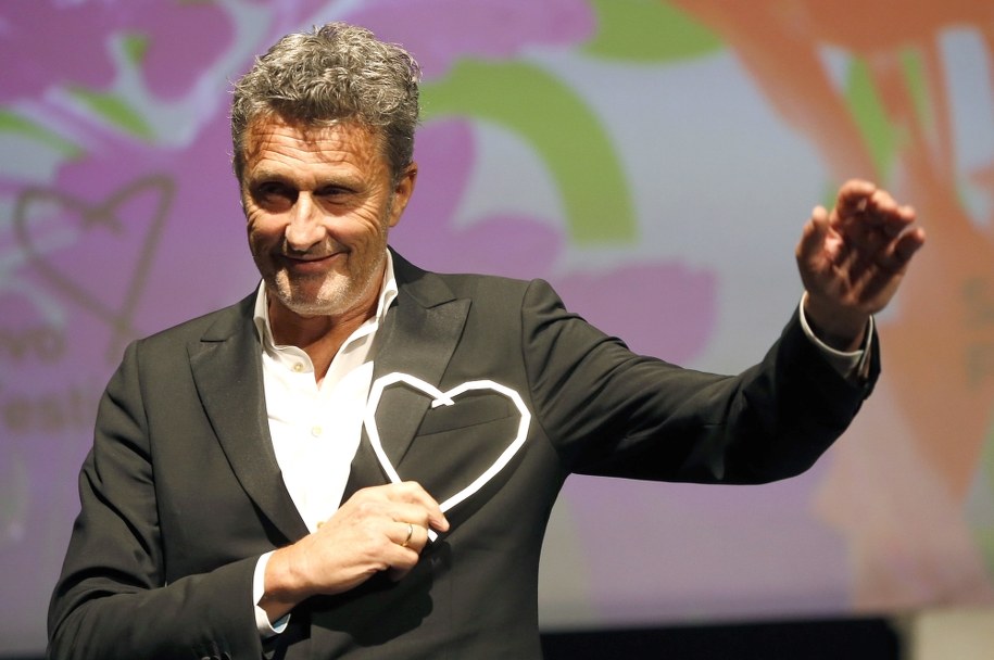 Paweł Pawlikowski podczas ceremonii wręczenia nagrody /FEHIM DEMIR /PAP