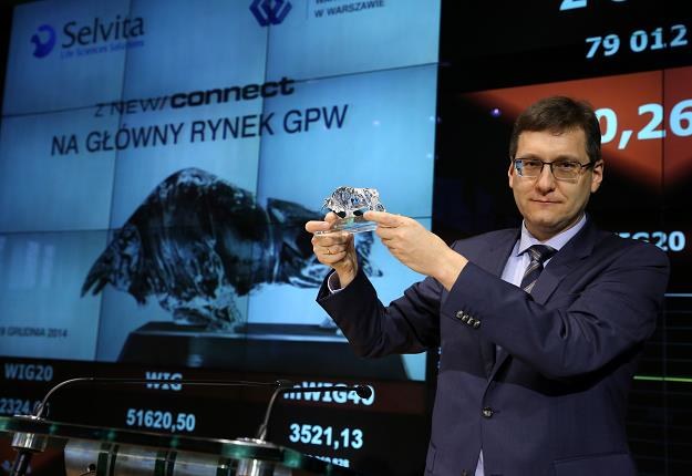 Paweł Przewięźlikowski, prezes Selvity, w czasie debiutu na rynku głownym GPW /PAP
