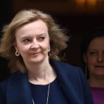 Pchły na Downing Street. Rewelacje byłej premier