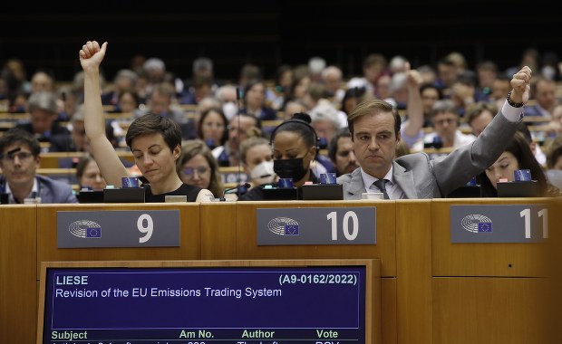 PE chce, żeby Ukraina i Mołdawia były kandydatami do UE