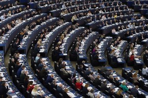 PE proponuje nowy instrument do ochrony praworządności. "Sprawy utknęły w martwym punkcie"