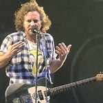 Pearl Jam na fali oceanu