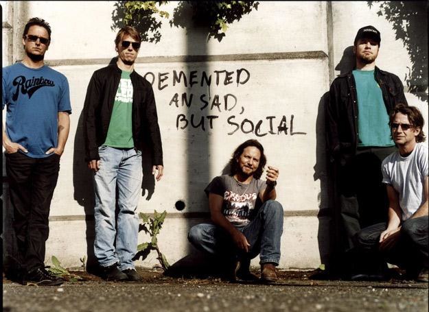 Pearl Jam swoje 20-lecie podsumowuje płytą z rarytasami i filmem /Sony Music