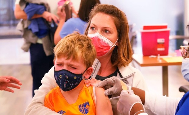 Pediatrzy: Już w przyszłym tygodniu mogą ruszyć szczepienia przeciw Covid-19 dzieci powyżej 5. roku życia