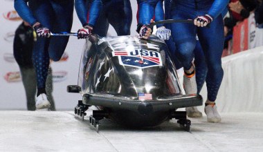 Pędzą 140 km/h na igrzyskach olimpijskich. Wcześniej ćwiczyli z Hondą