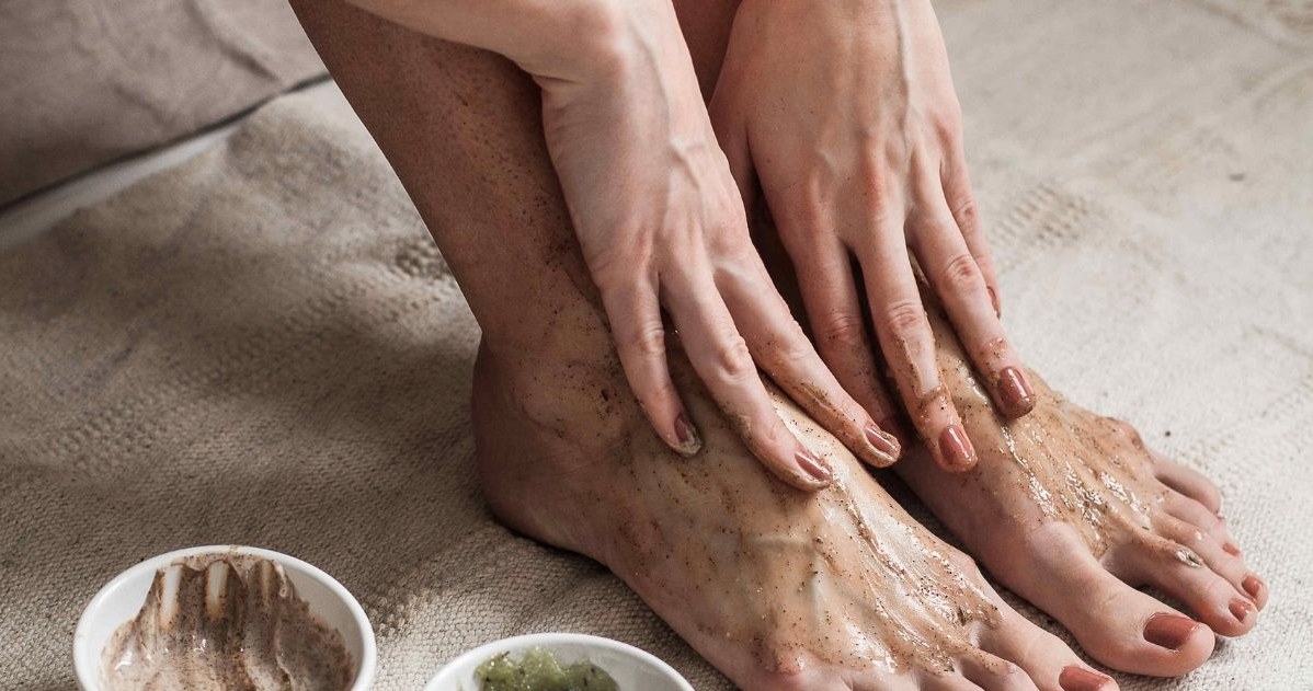 Peeling z soli morskiej i oliwy odżywia stopy /Canva Pro /INTERIA.PL