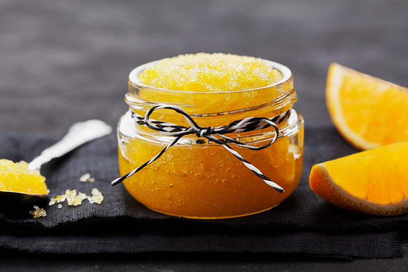 Peeling ze skórki pomarańczy /&copy;123RF/PICSEL